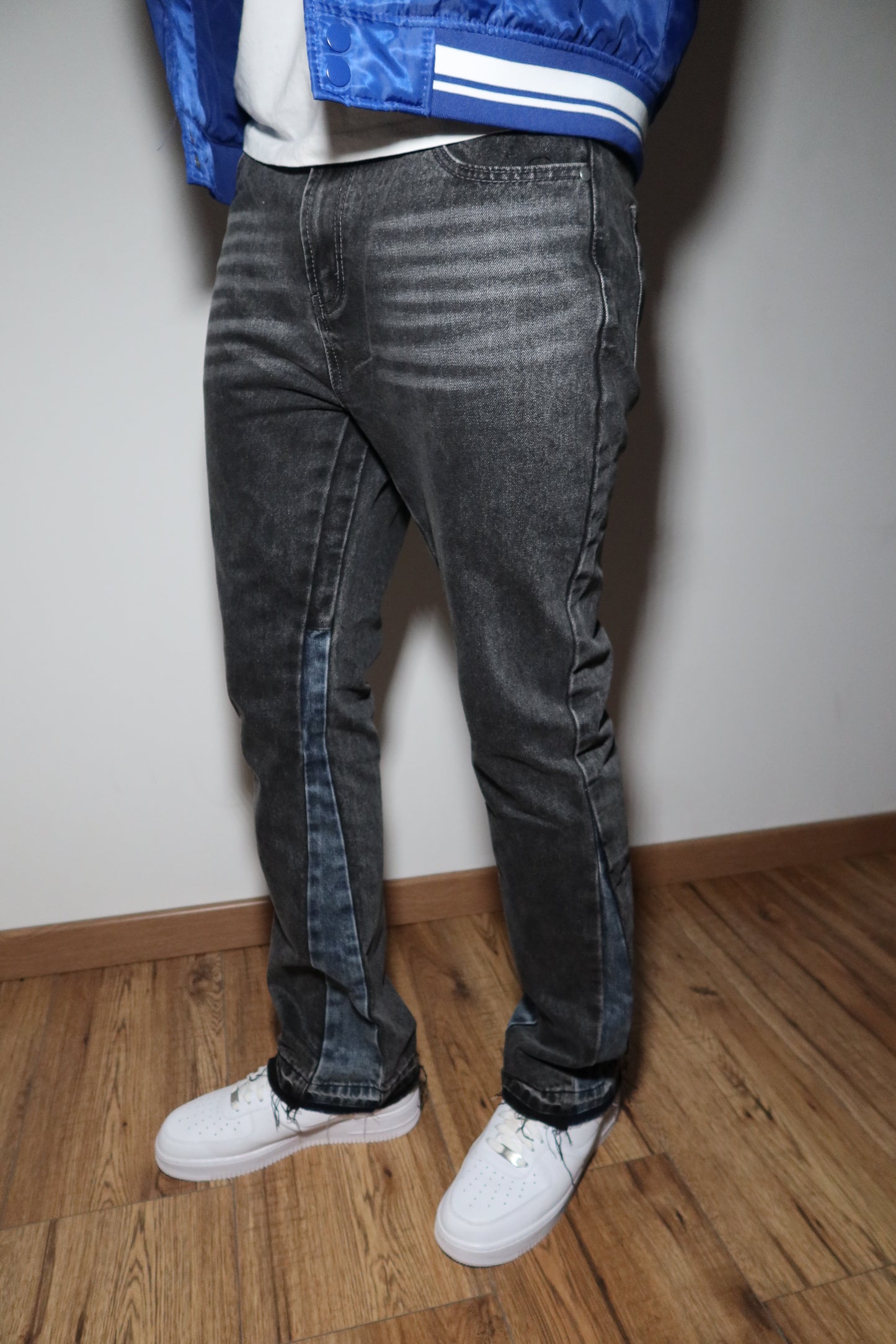 Jean gris à bande bleu stylé