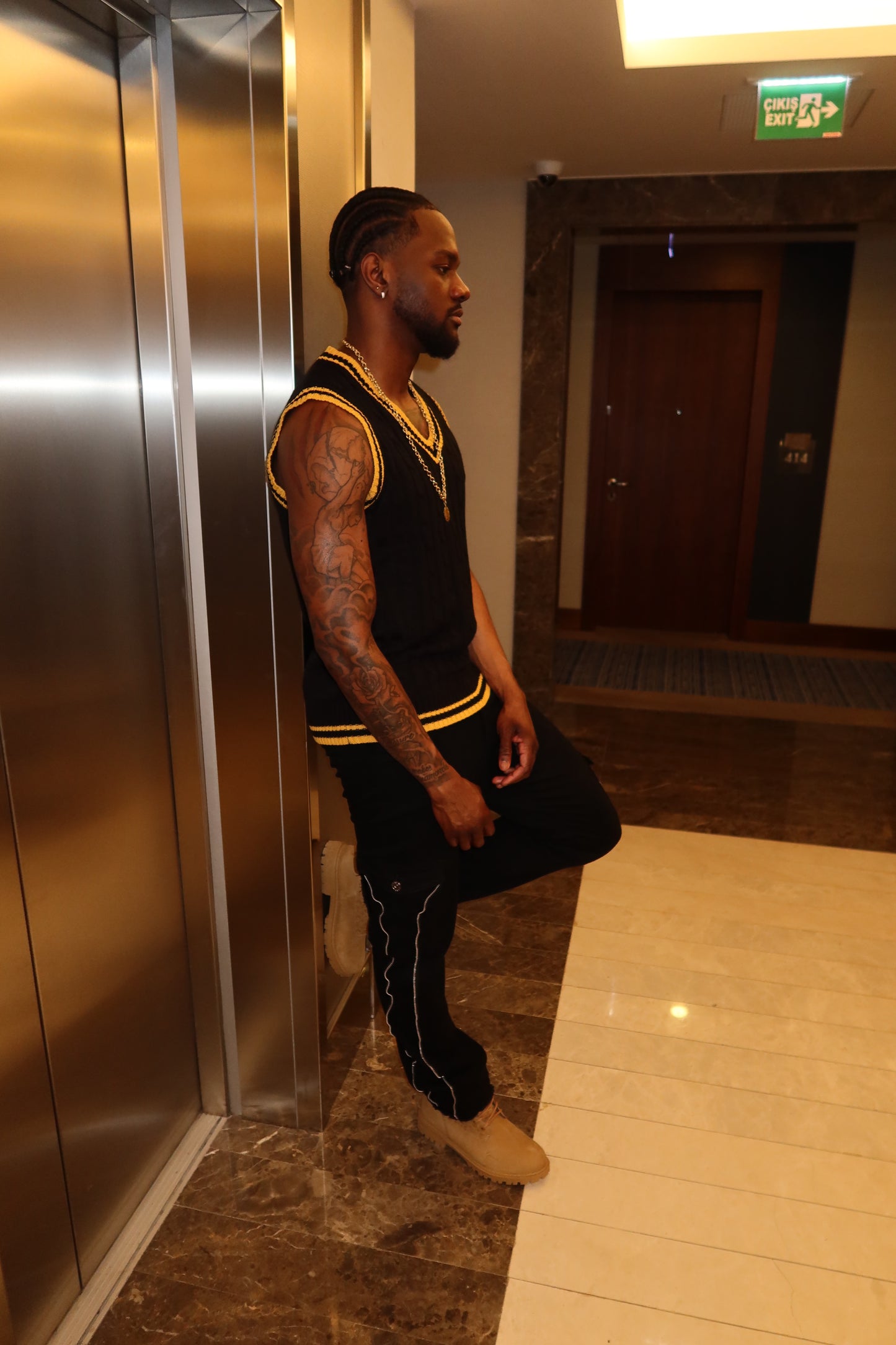 Jean à bandes blanches